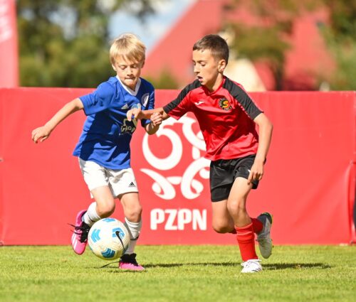 Finał Wojewódzki piłki nożnej w grze 1×1 na stadionie MOSiR Reda