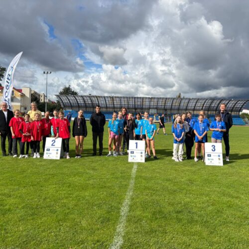 🏃‍♀️🏃‍♂️ Miejskie Igrzyska Dzieci i Młodzieży Szkolnej w Sztafetowych Biegach Przełajowych🏅